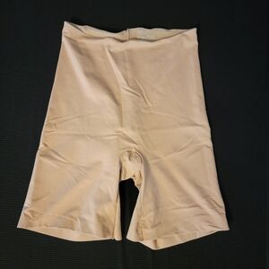 Love Your Assets By Sara Blakely Women's Shapewear Shapewear Shorts in Beige